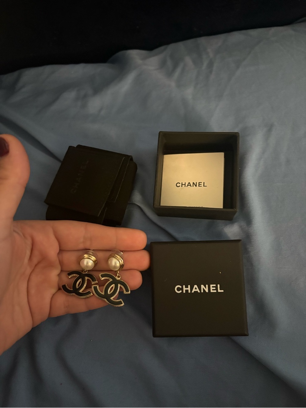 CHANEL Black Enamel CC Drop Earrings with Pearl Tops - Picture 7 of 7